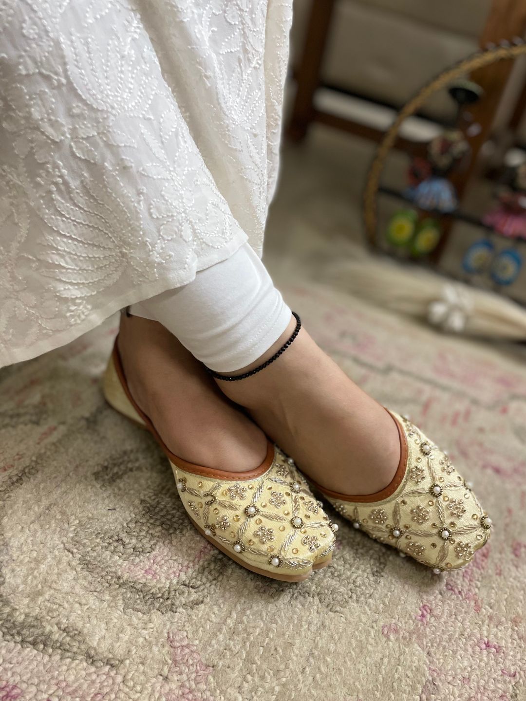 DESI COLOUR Women Gold-Toned Embellished Leather Ethnic Mojaris Flats