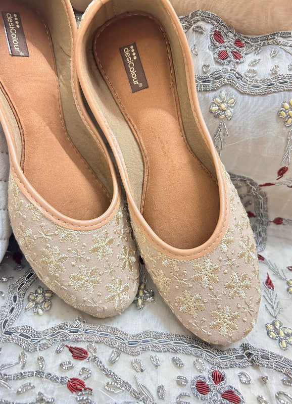 Handcrafted juttis, heels, bellies, flats, and mules for weddings, festivals, and daily wear – DESI COLOUR