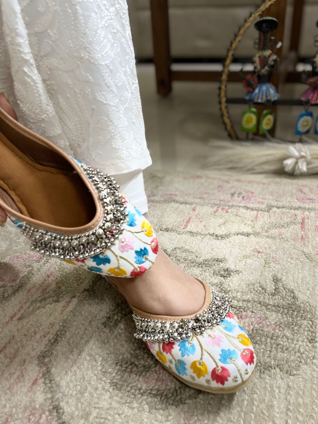 DESI COLOUR Women Multi Ethnic Punjabi Jutti