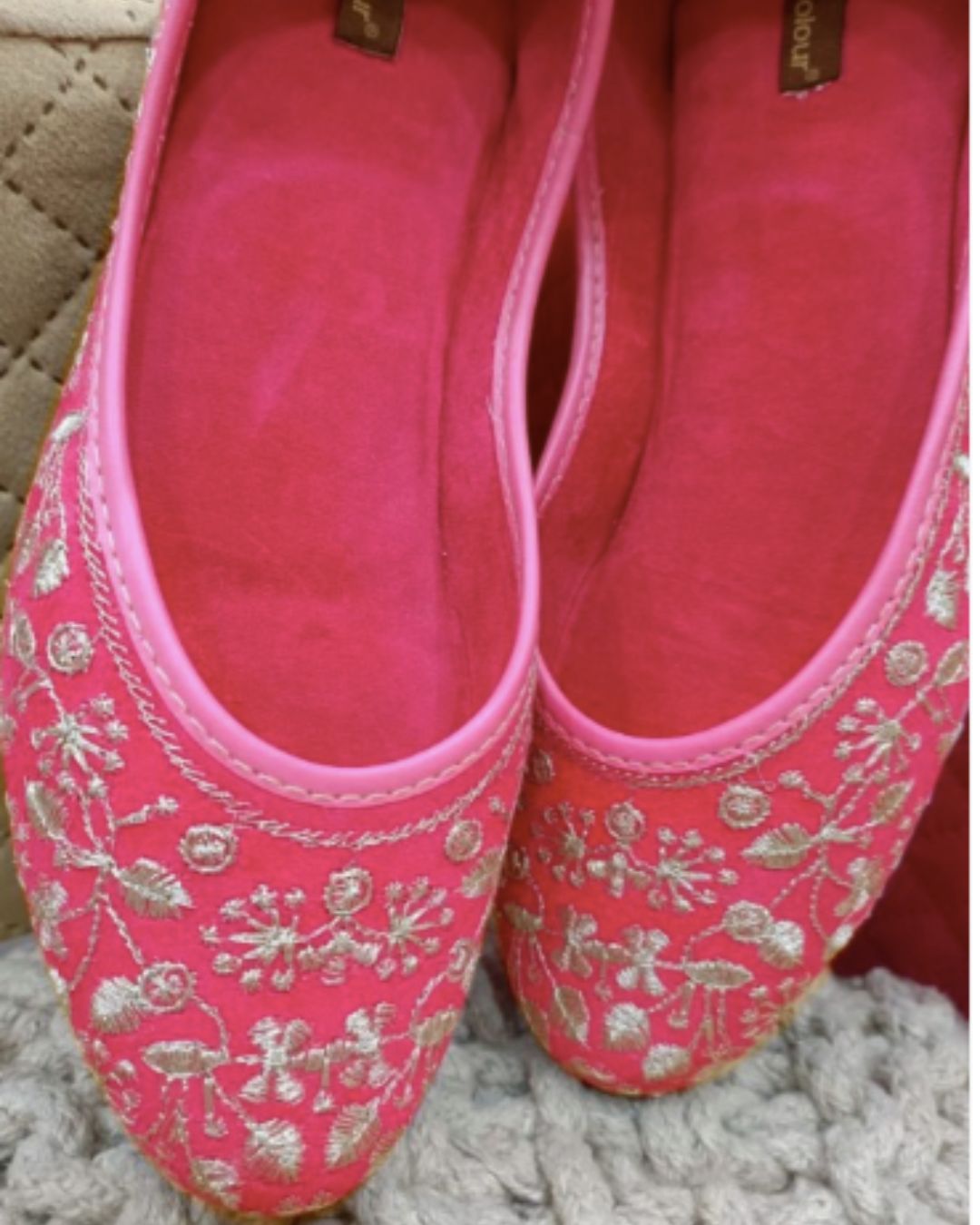 DESI COLOUR Women Pink Ethnic Punjabi Jutti