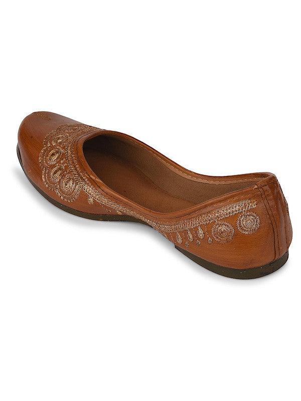 Handcrafted juttis, heels, bellies, flats, and mules for weddings, festivals, and daily wear – DESI COLOUR