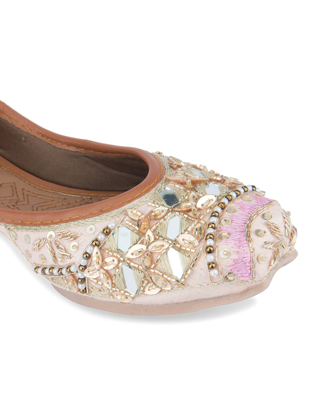 DESI COLOUR Women Peach Ethnic Punjabi Jutti