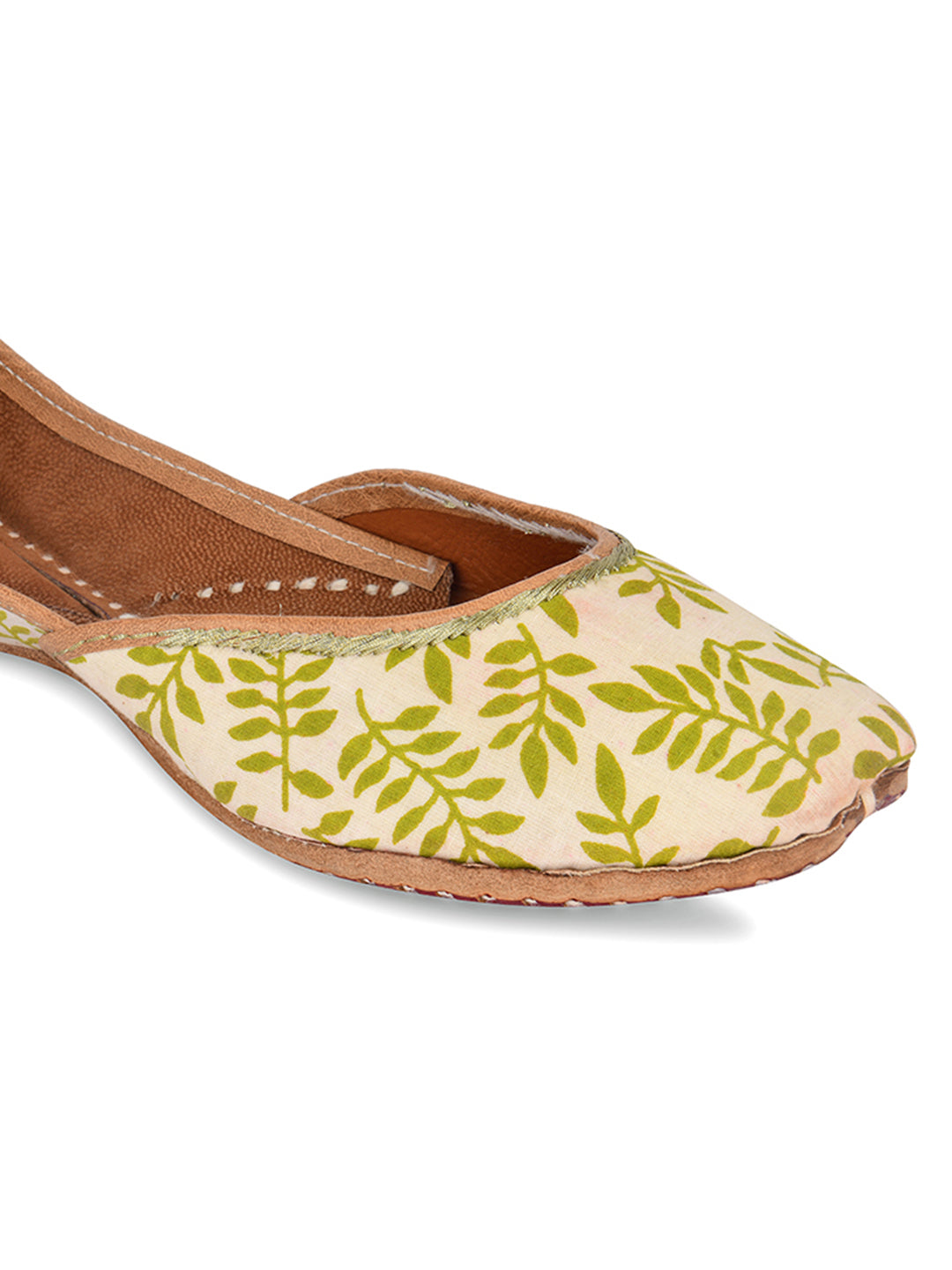 DESI COLOUR Women Green Ethnic Punjabi Jutti
