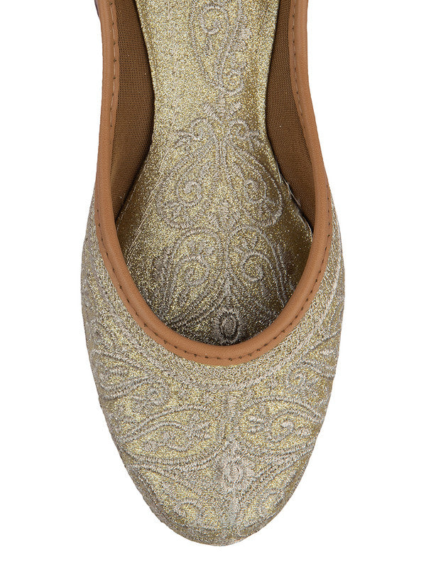 Handcrafted juttis, heels, bellies, flats, and mules for weddings, festivals, and daily wear – DESI COLOUR