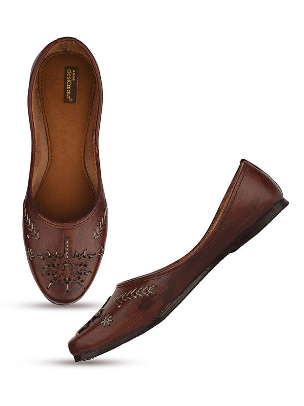 Handcrafted juttis, heels, bellies, flats, and mules for weddings, festivals, and daily wear – DESI COLOUR