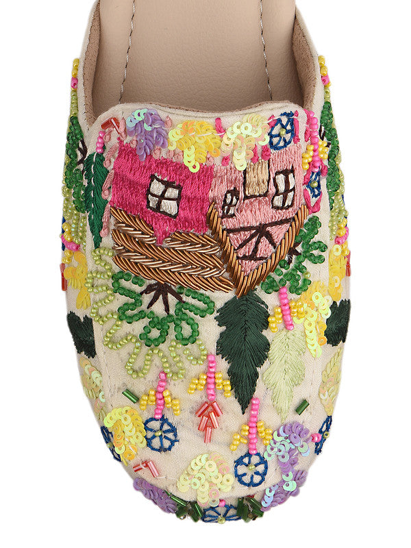 Handcrafted juttis, heels, bellies, flats, and mules for weddings, festivals, and daily wear – DESI COLOUR