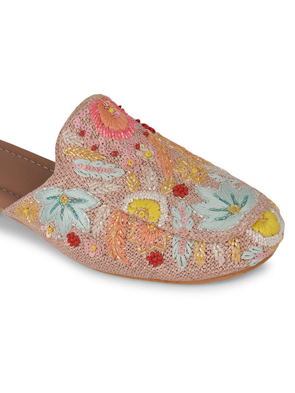 Handcrafted juttis, heels, bellies, flats, and mules for weddings, festivals, and daily wear – DESI COLOUR