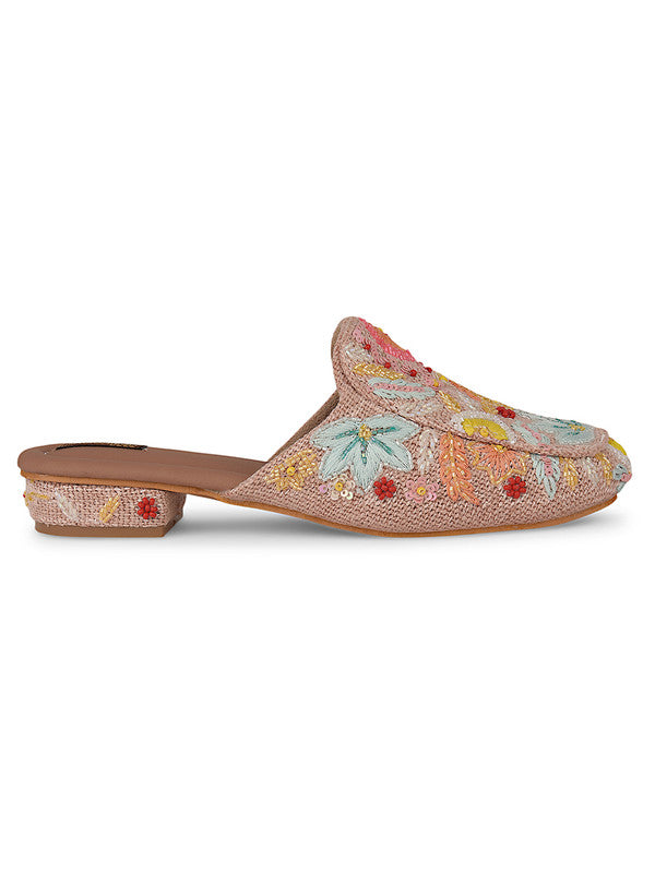 Handcrafted juttis, heels, bellies, flats, and mules for weddings, festivals, and daily wear – DESI COLOUR