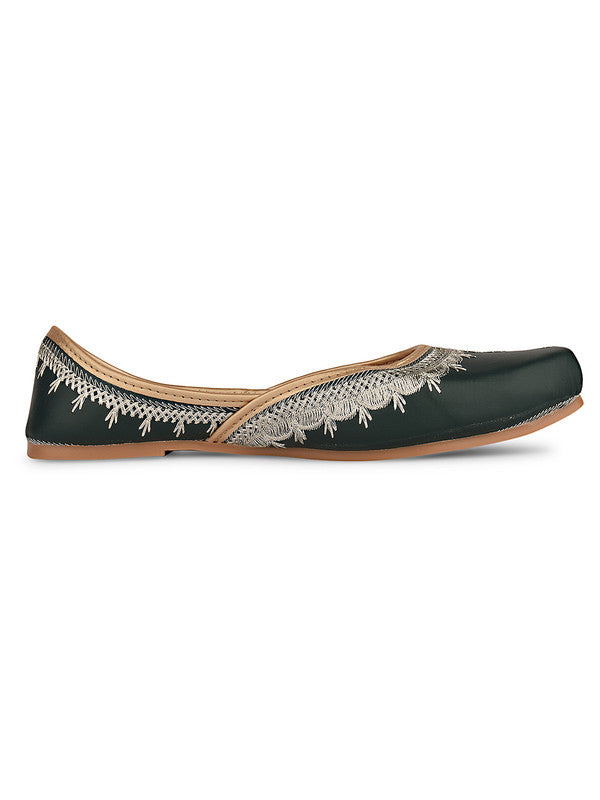 Handcrafted juttis, heels, bellies, flats, and mules for weddings, festivals, and daily wear – DESI COLOUR