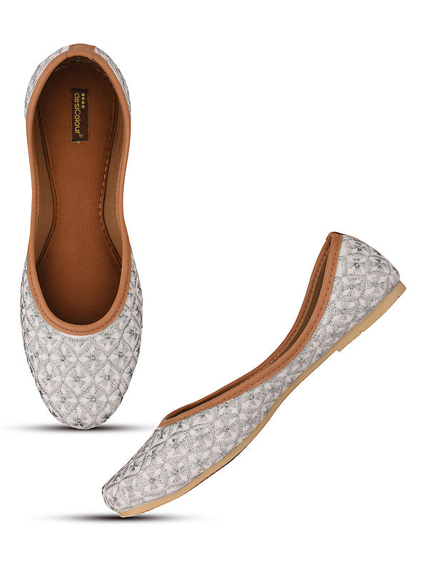 Handcrafted juttis, heels, bellies, flats, and mules for weddings, festivals, and daily wear – DESI COLOUR