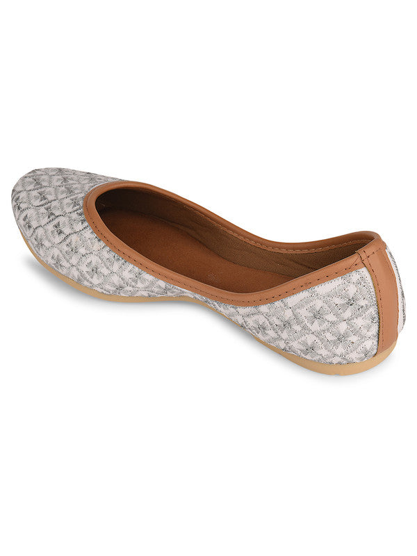 Handcrafted juttis, heels, bellies, flats, and mules for weddings, festivals, and daily wear – DESI COLOUR