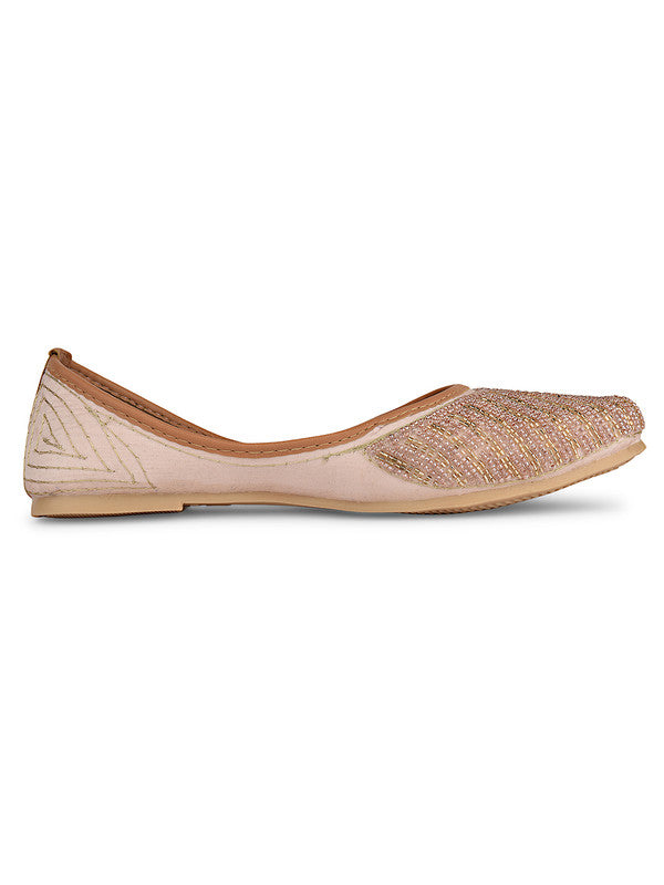 Handcrafted juttis, heels, bellies, flats, and mules for weddings, festivals, and daily wear – DESI COLOUR