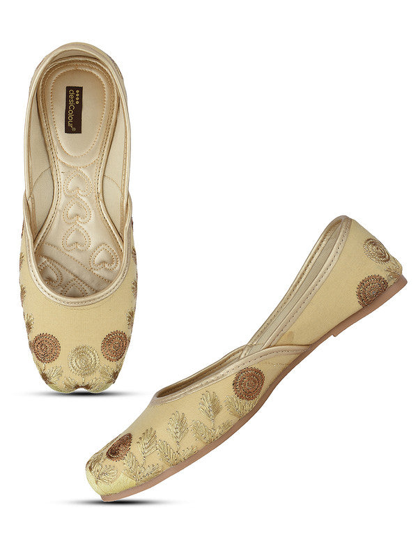 Handcrafted juttis, heels, bellies, flats, and mules for weddings, festivals, and daily wear – DESI COLOUR