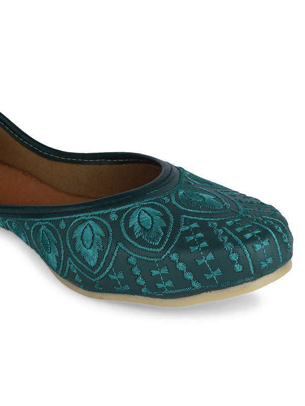 Handcrafted juttis, heels, bellies, flats, and mules for weddings, festivals, and daily wear – DESI COLOUR