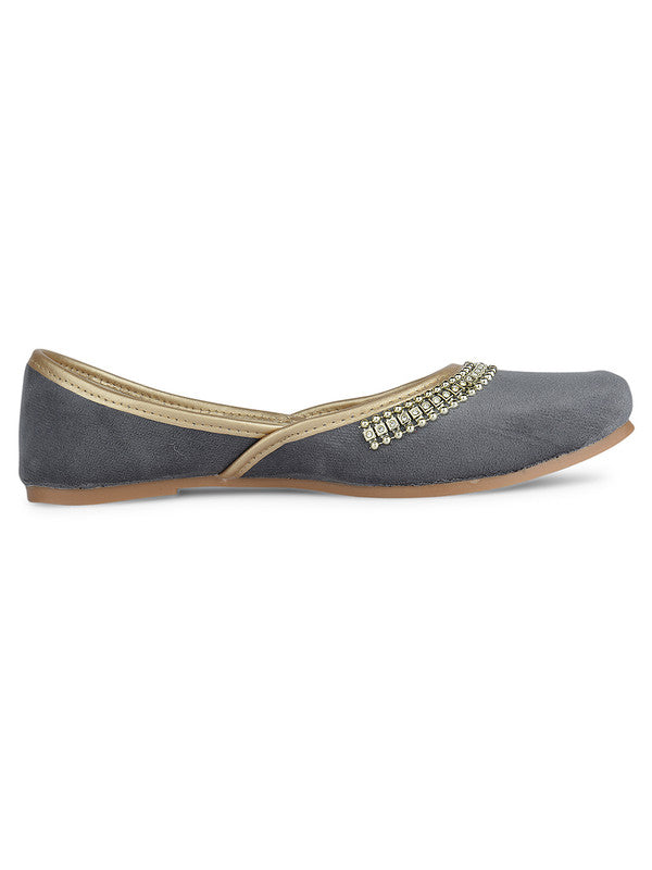 Handcrafted juttis, heels, bellies, flats, and mules for weddings, festivals, and daily wear – DESI COLOUR