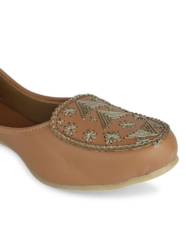 Handcrafted juttis, heels, bellies, flats, and mules for weddings, festivals, and daily wear – DESI COLOUR