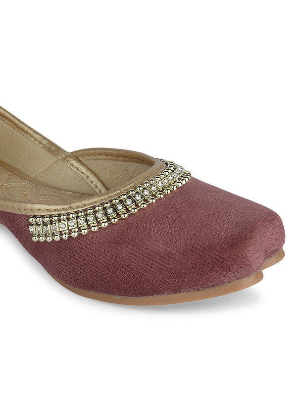 Handcrafted juttis, heels, bellies, flats, and mules for weddings, festivals, and daily wear – DESI COLOUR
