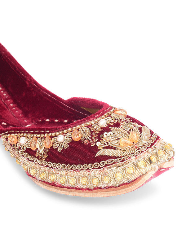 Handcrafted juttis, heels, bellies, flats, and mules for weddings, festivals, and daily wear – DESI COLOUR