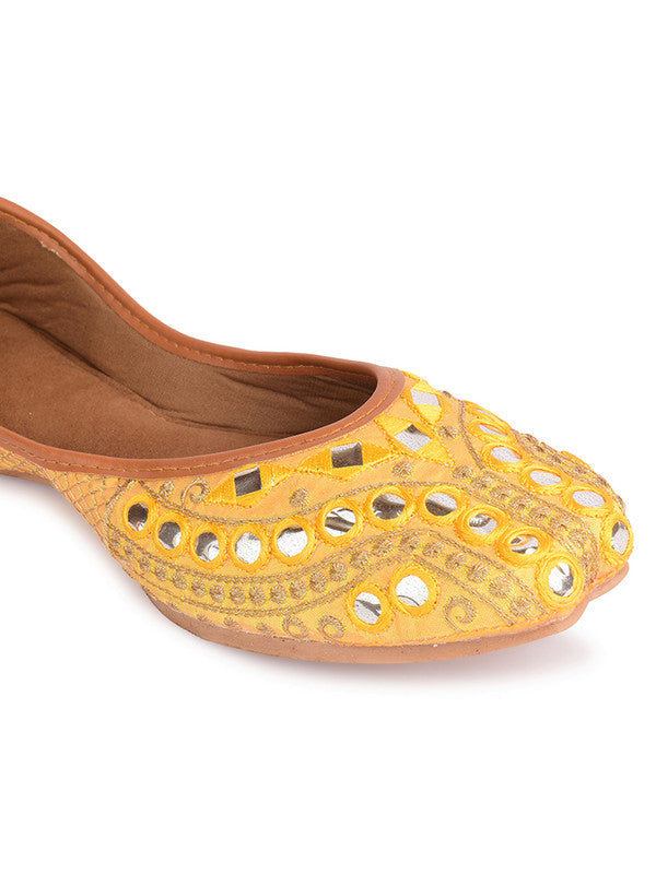 Handcrafted juttis, heels, bellies, flats, and mules for weddings, festivals, and daily wear – DESI COLOUR