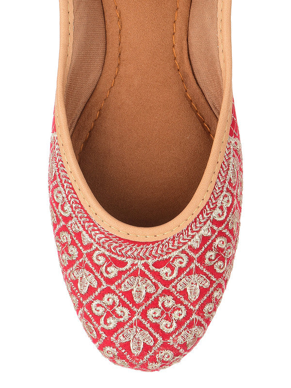 Handcrafted juttis, heels, bellies, flats, and mules for weddings, festivals, and daily wear – DESI COLOUR