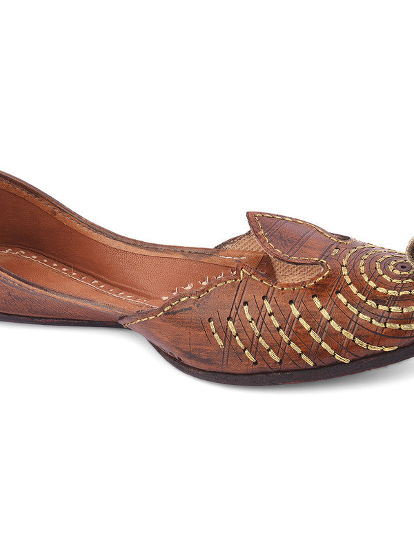 Handcrafted juttis, heels, bellies, flats, and mules for weddings, festivals, and daily wear – DESI COLOUR