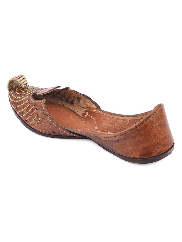 Handcrafted juttis, heels, bellies, flats, and mules for weddings, festivals, and daily wear – DESI COLOUR