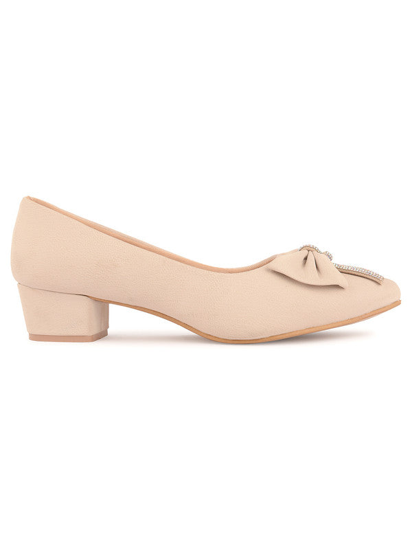 Handcrafted juttis, heels, bellies, flats, and mules for weddings, festivals, and daily wear – DESI COLOUR