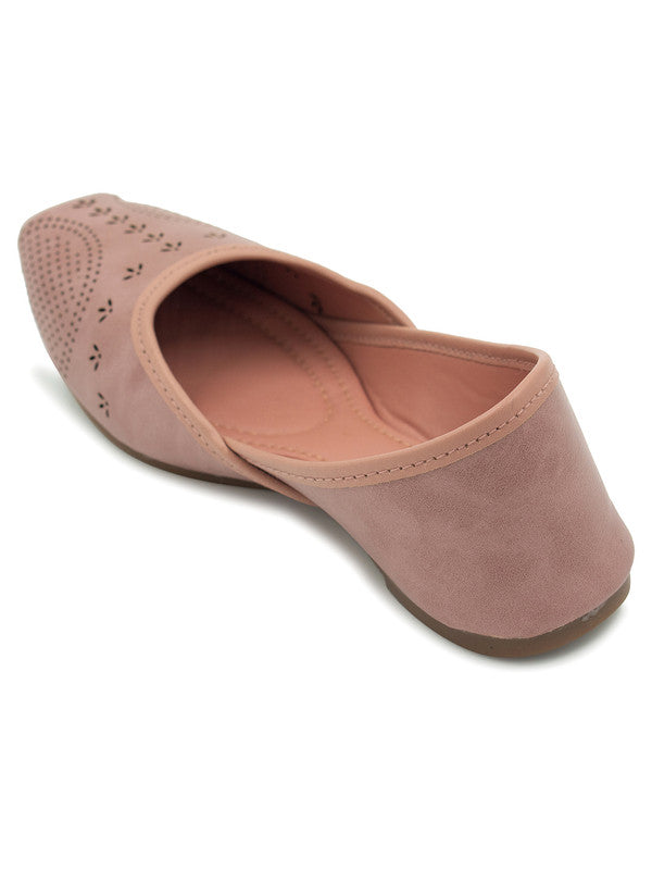Handcrafted juttis, heels, bellies, flats, and mules for weddings, festivals, and daily wear – DESI COLOUR