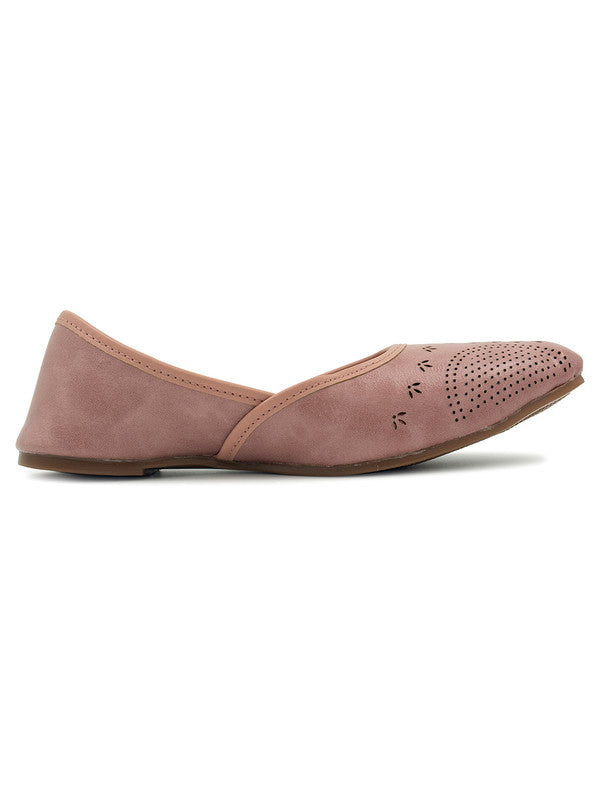 Handcrafted juttis, heels, bellies, flats, and mules for weddings, festivals, and daily wear – DESI COLOUR