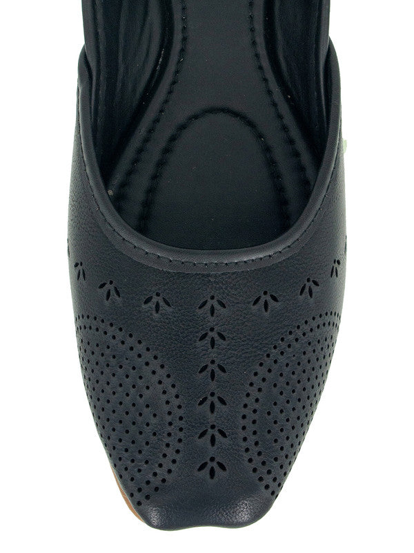 Handcrafted juttis, heels, bellies, flats, and mules for weddings, festivals, and daily wear – DESI COLOUR