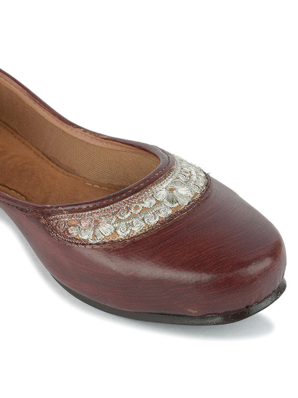 Handcrafted juttis, heels, bellies, flats, and mules for weddings, festivals, and daily wear – DESI COLOUR