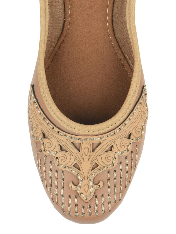 Handcrafted juttis, heels, bellies, flats, and mules for weddings, festivals, and daily wear – DESI COLOUR