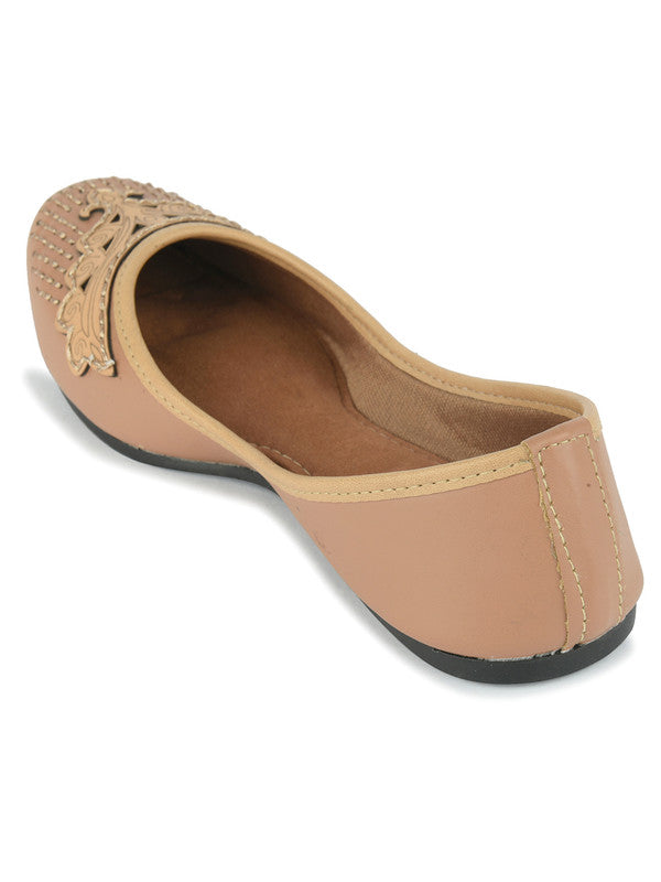 Handcrafted juttis, heels, bellies, flats, and mules for weddings, festivals, and daily wear – DESI COLOUR