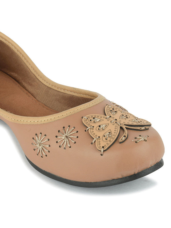 Handcrafted juttis, heels, bellies, flats, and mules for weddings, festivals, and daily wear – DESI COLOUR