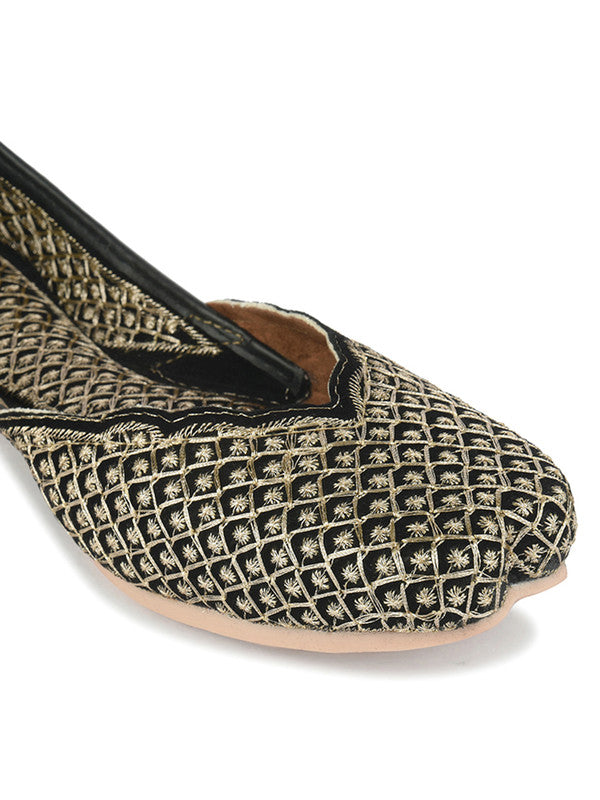 Handcrafted juttis, heels, bellies, flats, and mules for weddings, festivals, and daily wear – DESI COLOUR