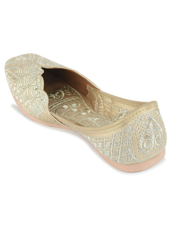 Handcrafted juttis, heels, bellies, flats, and mules for weddings, festivals, and daily wear – DESI COLOUR