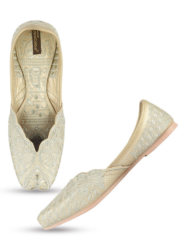 Handcrafted juttis, heels, bellies, flats, and mules for weddings, festivals, and daily wear – DESI COLOUR