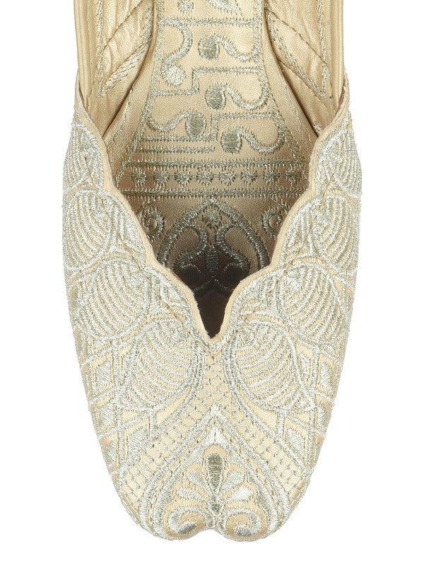 Handcrafted juttis, heels, bellies, flats, and mules for weddings, festivals, and daily wear – DESI COLOUR