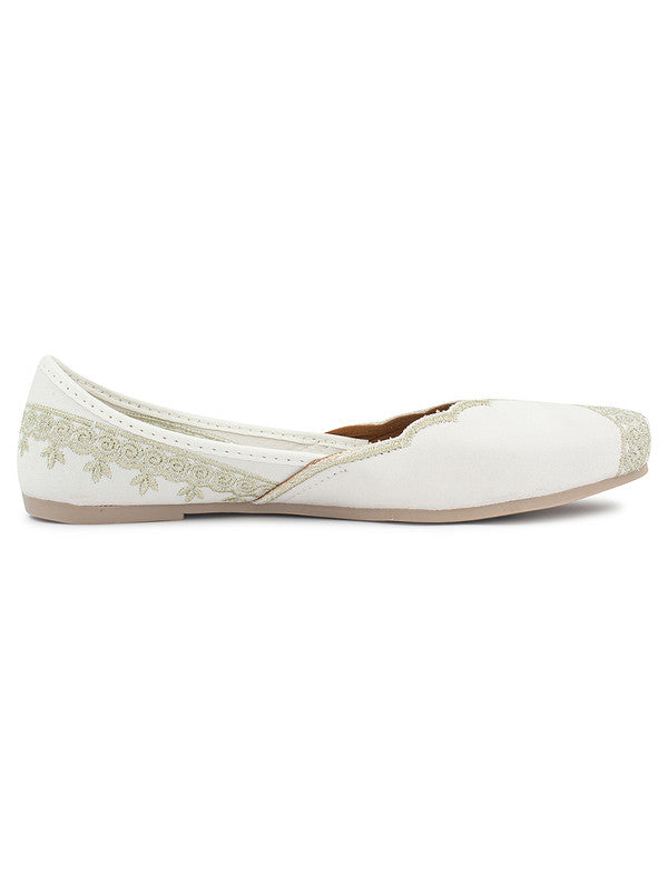 Handcrafted juttis, heels, bellies, flats, and mules for weddings, festivals, and daily wear – DESI COLOUR