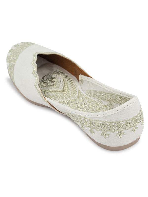 Handcrafted juttis, heels, bellies, flats, and mules for weddings, festivals, and daily wear – DESI COLOUR