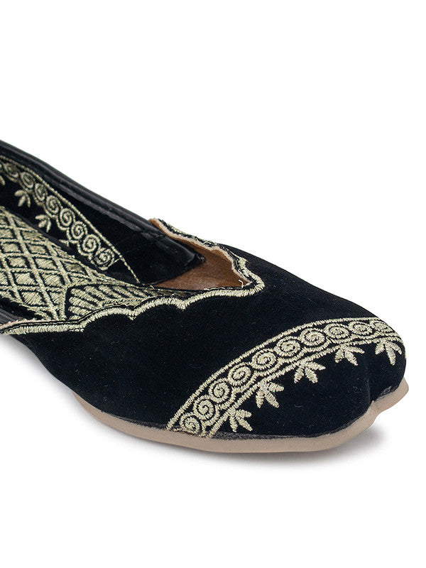 Handcrafted juttis, heels, bellies, flats, and mules for weddings, festivals, and daily wear – DESI COLOUR