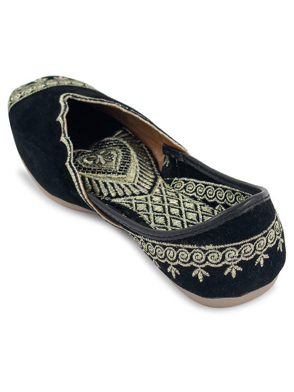 Handcrafted juttis, heels, bellies, flats, and mules for weddings, festivals, and daily wear – DESI COLOUR