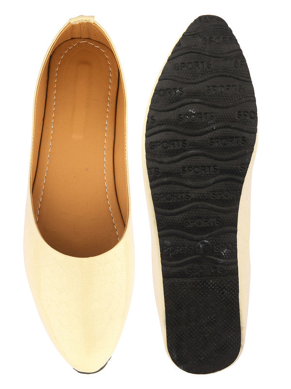 Handcrafted juttis, heels, bellies, flats, and mules for weddings, festivals, and daily wear – DESI COLOUR