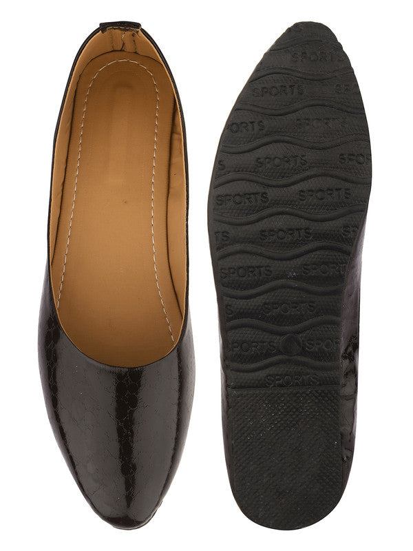 Handcrafted juttis, heels, bellies, flats, and mules for weddings, festivals, and daily wear – DESI COLOUR