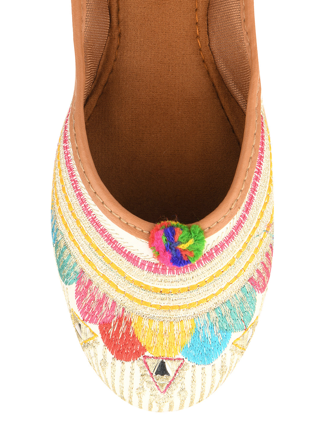 DESI COLOUR Women White Ethnic Punjabi Jutti