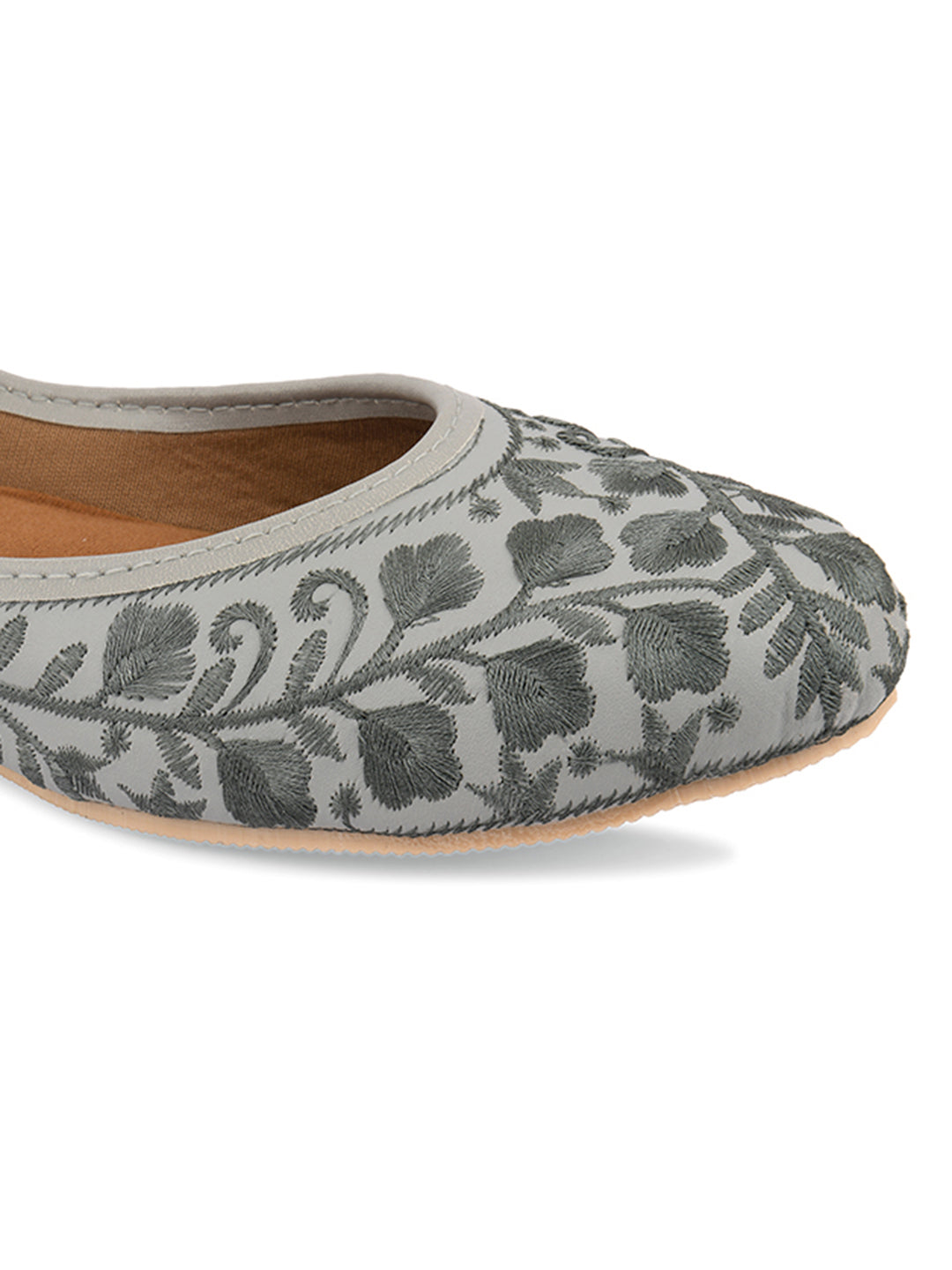 DESI COLOUR Women Grey Ethnic Punjabi Jutti