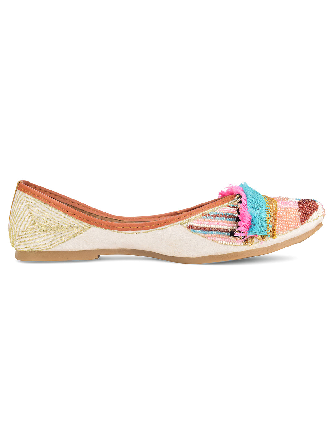 DESI COLOUR Women White Ethnic Punjabi Jutti