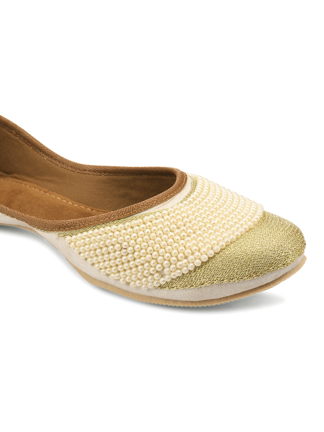 DESI COLOUR Women Off White Ethnic Punjabi Jutti