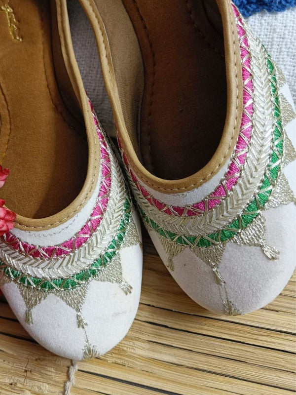 Handcrafted juttis, heels, bellies, flats, and mules for weddings, festivals, and daily wear – DESI COLOUR