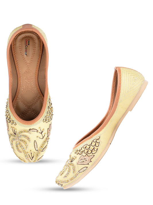 Women Gold-Toned Embellished Leather Ethnic Mojaris Flats